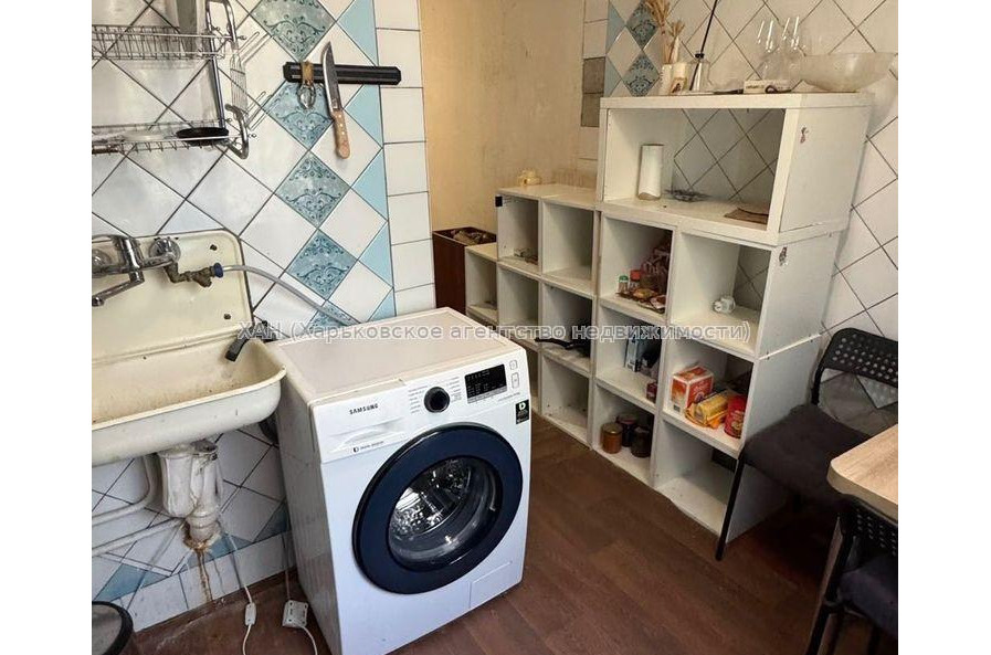 Продам квартиру, Тракторостроителей просп. , 1 кім., 36 м², косметический ремонт 