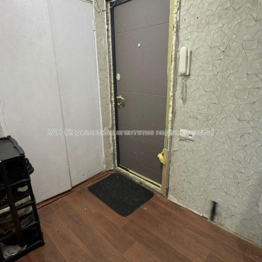 Продам квартиру, Тракторостроителей просп. , 1 кім., 36 м², косметический ремонт 