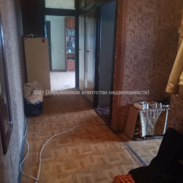 Продам квартиру, Непокоренных ул. , 4 кім., 80 м², советский ремонт 