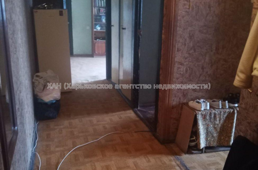 Продам квартиру, Непокоренных ул. , 4 кім., 80 м², советский ремонт 