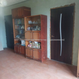 Продам квартиру, Непокоренных ул. , 4 кім., 80 м², советский ремонт