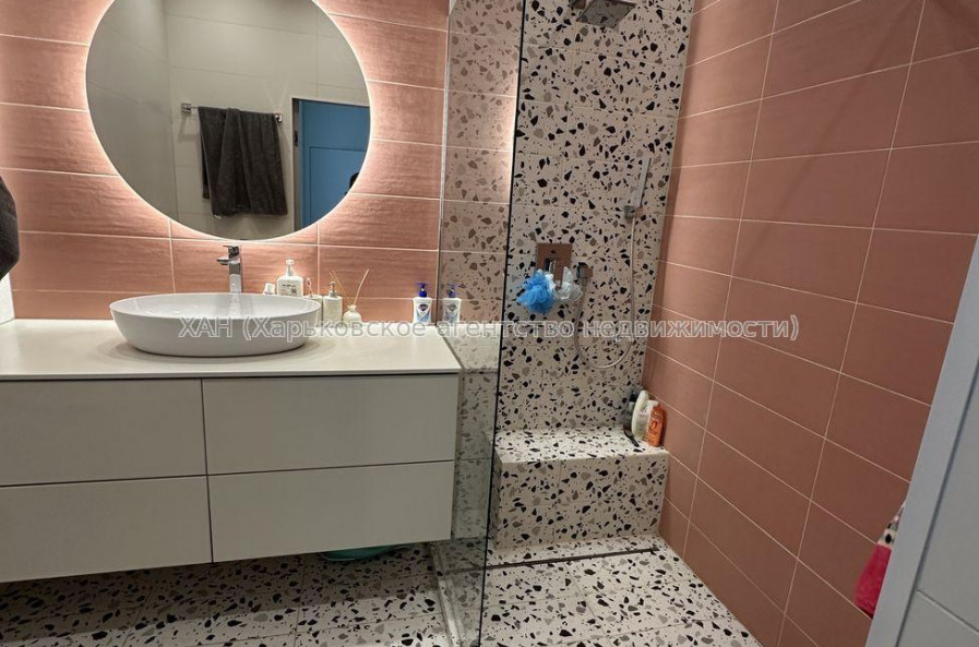 Продам квартиру, Клочковская ул. , 3  ком., 70 м², авторский дизайн 