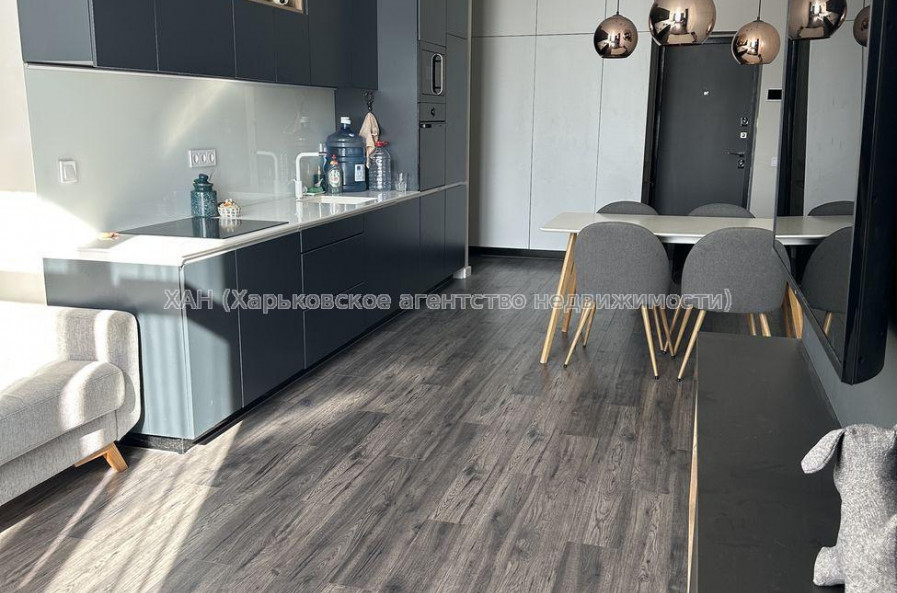 Продам квартиру, Клочковская ул. , 3  ком., 70 м², авторский дизайн 