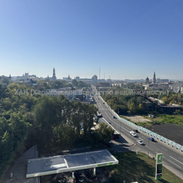 Продам квартиру, Клочковская ул. , 3 кім., 70 м², авторский дизайн 