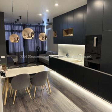 Продам квартиру, Клочковская ул. , 3 кім., 70 м², авторский дизайн 