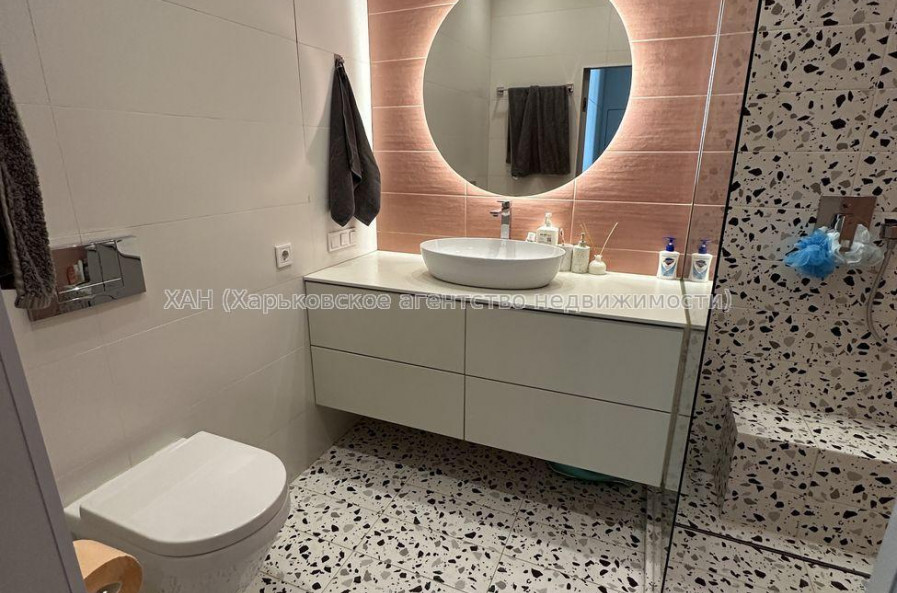 Продам квартиру, Клочковская ул. , 3  ком., 70 м², авторский дизайн 