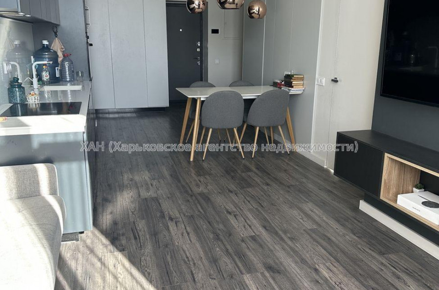 Продам квартиру, Клочковская ул. , 3  ком., 70 м², авторский дизайн 