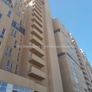 Продам квартиру, Клочковская ул. , 3 кім., 117 м², без отделочных работ 