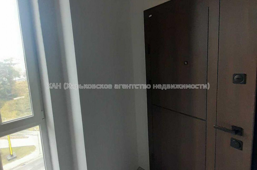 Продам квартиру, Клочковская ул. , 3  ком., 117 м², без отделочных работ 