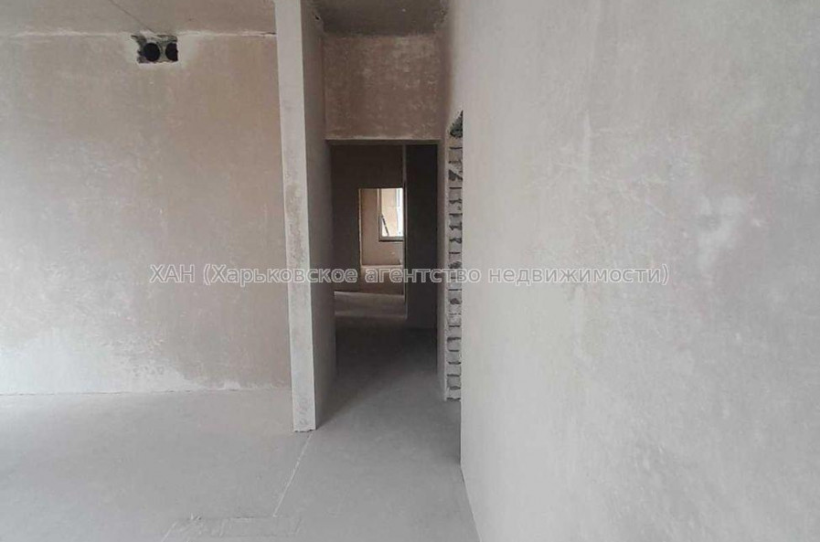Продам квартиру, Клочковская ул. , 3  ком., 117 м², без отделочных работ 