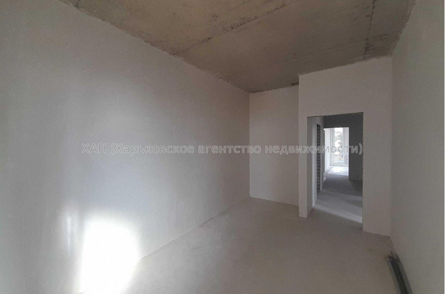 Продам квартиру, Клочковская ул. , 3 кім., 117 м², без отделочных работ 