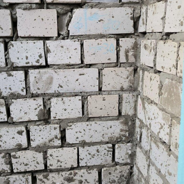 Продам квартиру, Салтовское шоссе , 1 кім., 43 м², без внутренних работ 