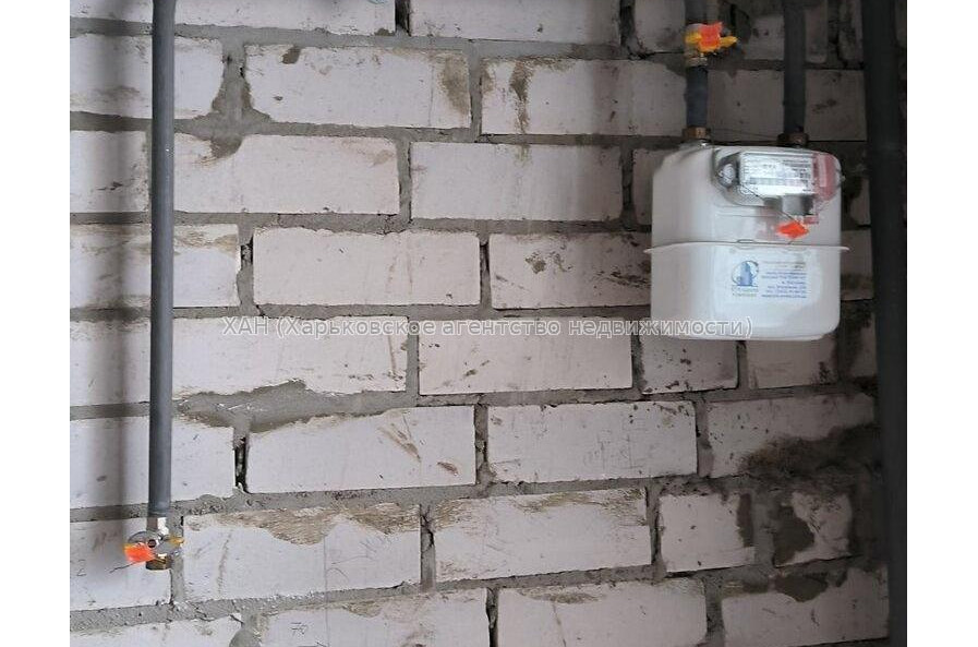 Продам квартиру, Салтовское шоссе , 1 кім., 43 м², без внутренних работ 