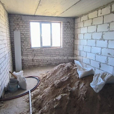 Продам квартиру, Салтовское шоссе , 1 кім., 43 м², без внутренних работ 