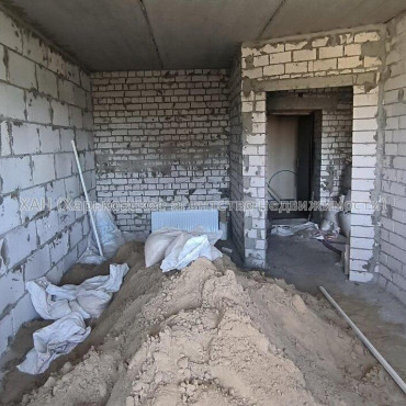 Продам квартиру, Салтовское шоссе , 1 кім., 43 м², без внутренних работ 