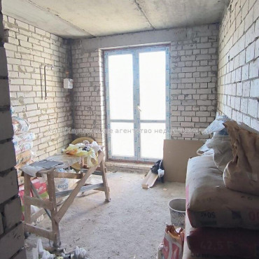 Продам квартиру, Салтовское шоссе , 1 кім., 43 м², без внутренних работ 