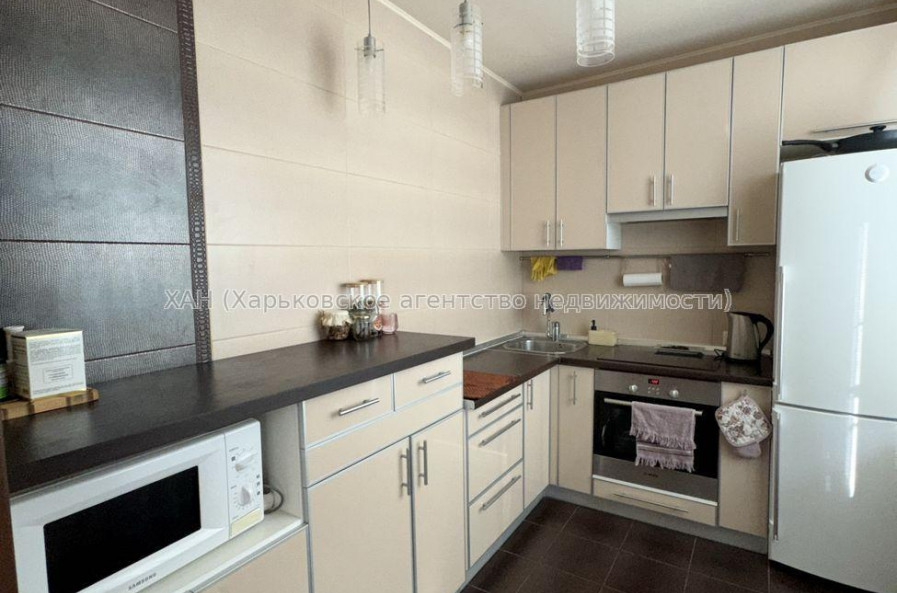Продам квартиру, Людвига Свободы просп. , 2  ком., 50 м², авторский дизайн 