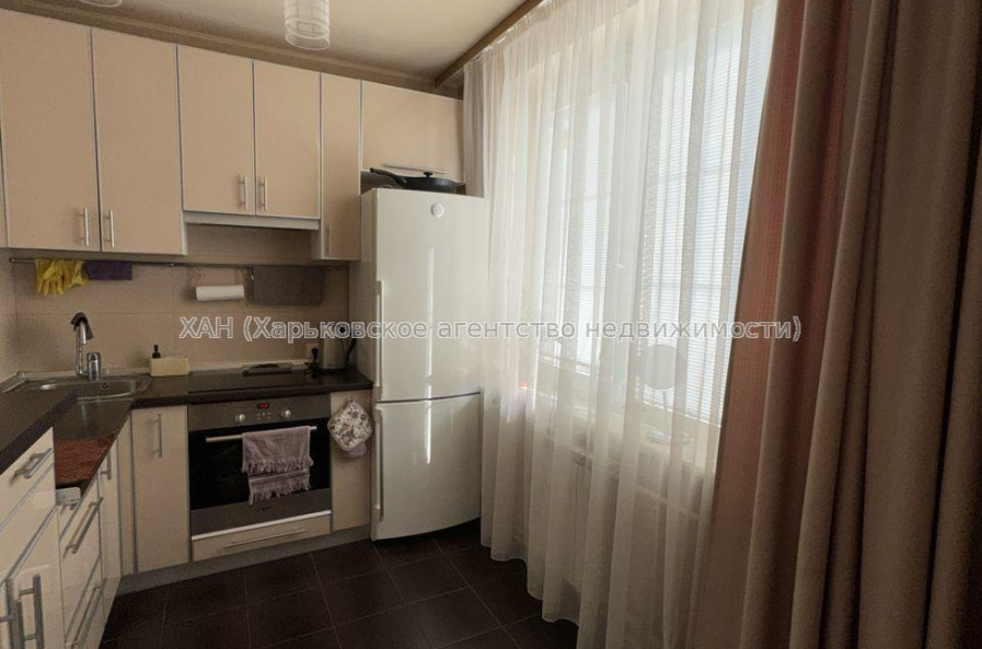 Продам квартиру, Людвига Свободы просп. , 2  ком., 50 м², авторский дизайн 
