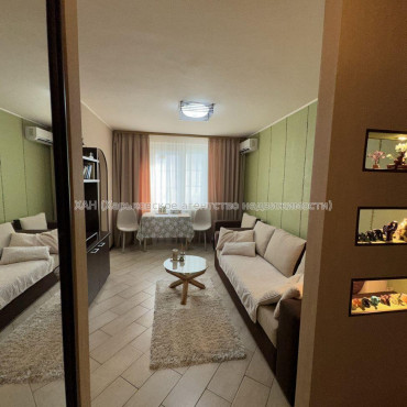 Продам квартиру, Людвига Свободы просп. , 2 кім., 50 м², авторский дизайн 