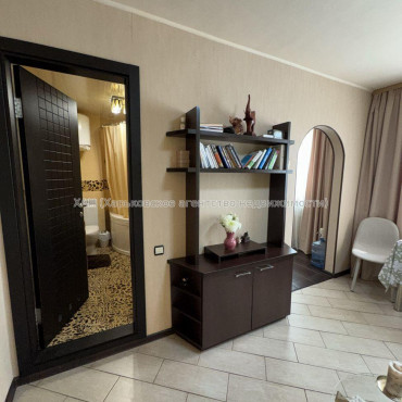 Продам квартиру, Людвига Свободы просп. , 2 кім., 50 м², авторский дизайн 