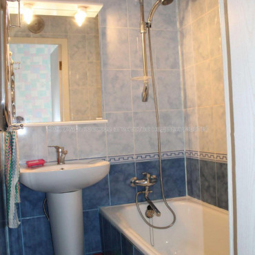 Продам квартиру, Героев Харькова просп. , 2  ком., 47.60 м², евроремонт 