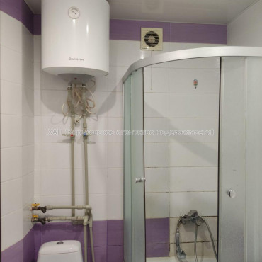 Продам квартиру, Владислава Зубенко ул. , 1 кім., 28 м², евроремонт 