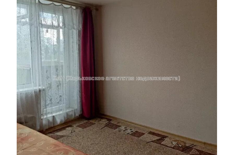 Продам квартиру, Владислава Зубенко ул. , 1 кім., 28 м², евроремонт 