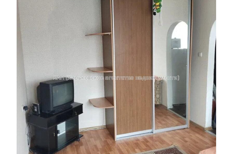 Продам квартиру, Владислава Зубенко ул. , 1 кім., 28 м², евроремонт 