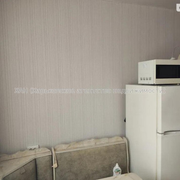 Продам квартиру, Владислава Зубенко ул. , 1 кім., 28 м², евроремонт 