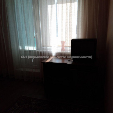 Продам квартиру, Молочная ул. , 1 кім., 27 м², косметический ремонт 