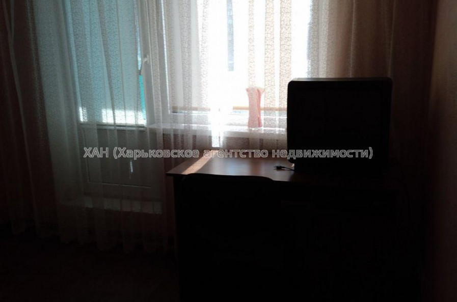 Продам квартиру, Молочная ул. , 1  ком., 27 м², косметический ремонт 