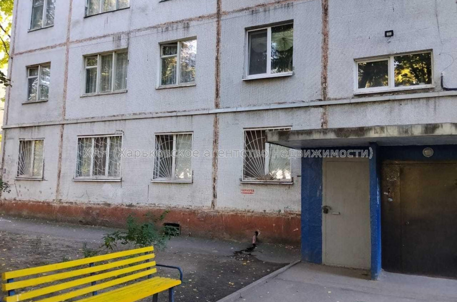 Продам квартиру, Академика Павлова ул. , 3 кім., 66.30 м², косметический ремонт 