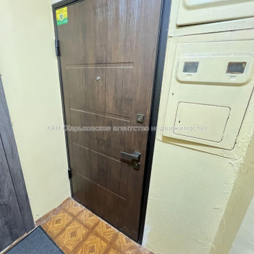 Продам квартиру, Владислава Зубенко ул. , 1 кім., 37 м², евроремонт 