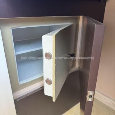 Продам квартиру, Победы просп. , 1  ком., 37.40 м², евроремонт 