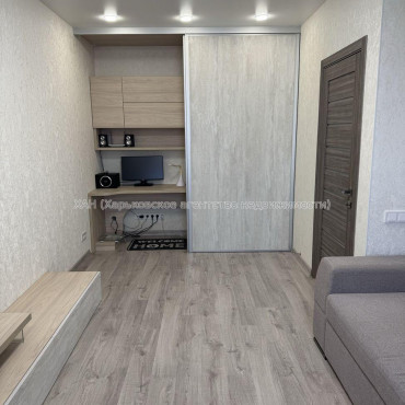 Продам квартиру, Победы просп. , 1  ком., 37.40 м², евроремонт 