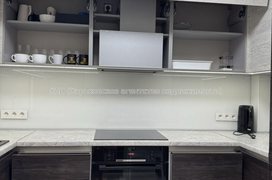 Продам квартиру, Победы просп. , 1 кім., 37.40 м², евроремонт 