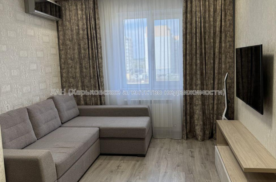 Продам квартиру, Победы просп. , 1 кім., 37.40 м², евроремонт 