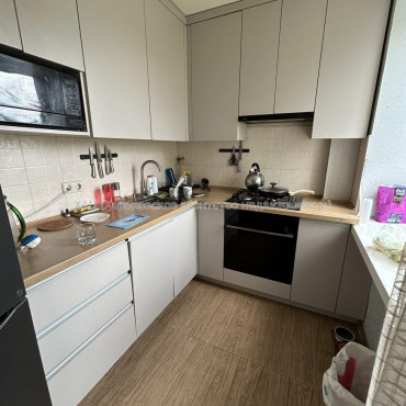 Продам квартиру, Льва Ландау просп. , 3 кім., 58 м², евроремонт 