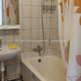 Продам квартиру, Непокоренных ул. , 2 кім., 44 м², капитальный ремонт 
