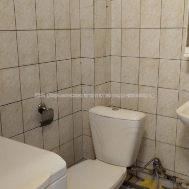 Продам квартиру, Непокоренных ул. , 2  ком., 47 м², капитальный ремонт 