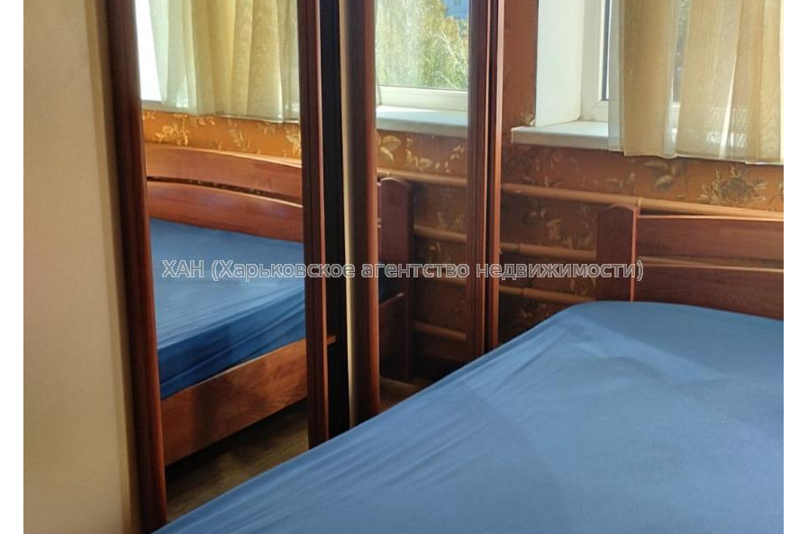 Продам квартиру, Непокоренных ул. , 2 кім., 44 м², капитальный ремонт 
