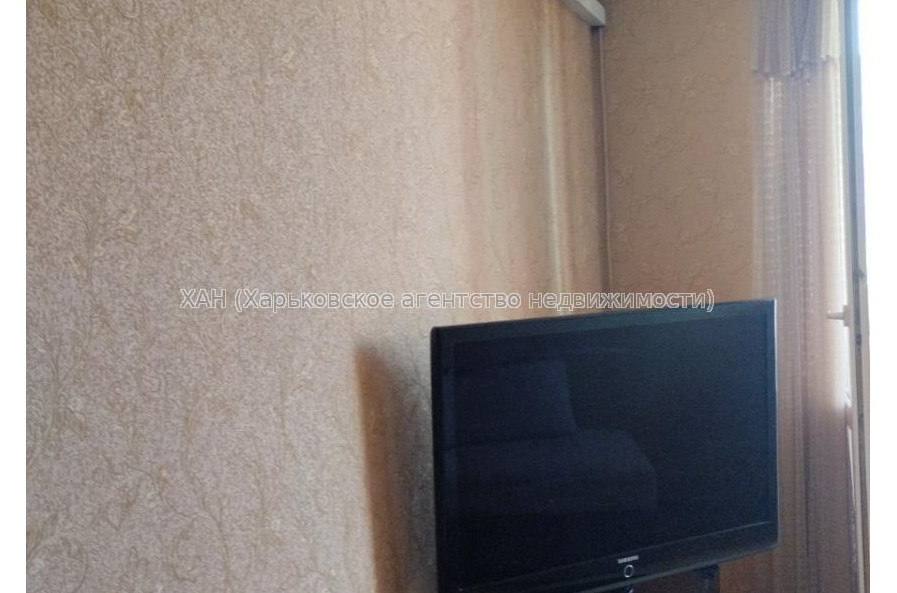 Продам квартиру, Непокоренных ул. , 2 кім., 44 м², капитальный ремонт 