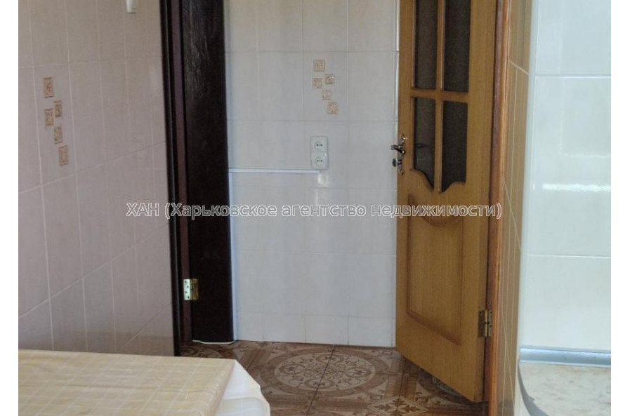 Продам квартиру, Непокоренных ул. , 2 кім., 44 м², капитальный ремонт 