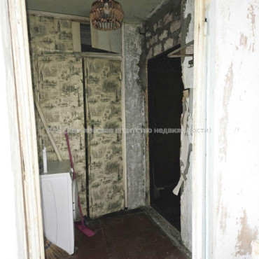 Продам квартиру, 1 кім., 33 м², без отделочных работ 