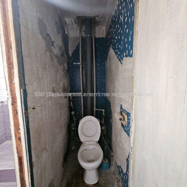 Продам квартиру, 1 кім., 33 м², без отделочных работ 