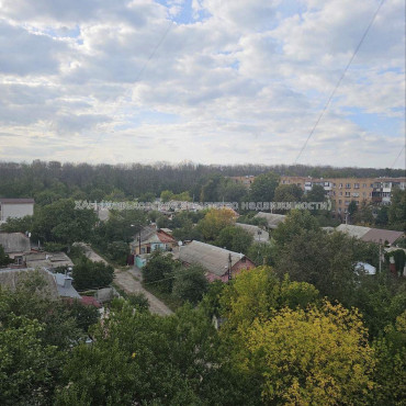 Продам квартиру, 1 кім., 33 м², без отделочных работ 