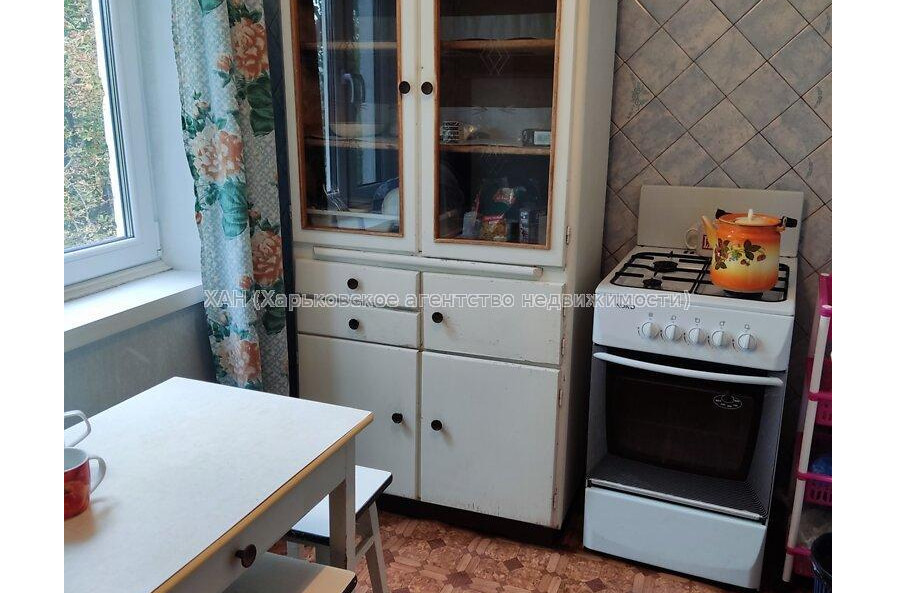 Здам квартиру, Владислава Зубенко ул. , 1 кім., 32 м², косметический ремонт 