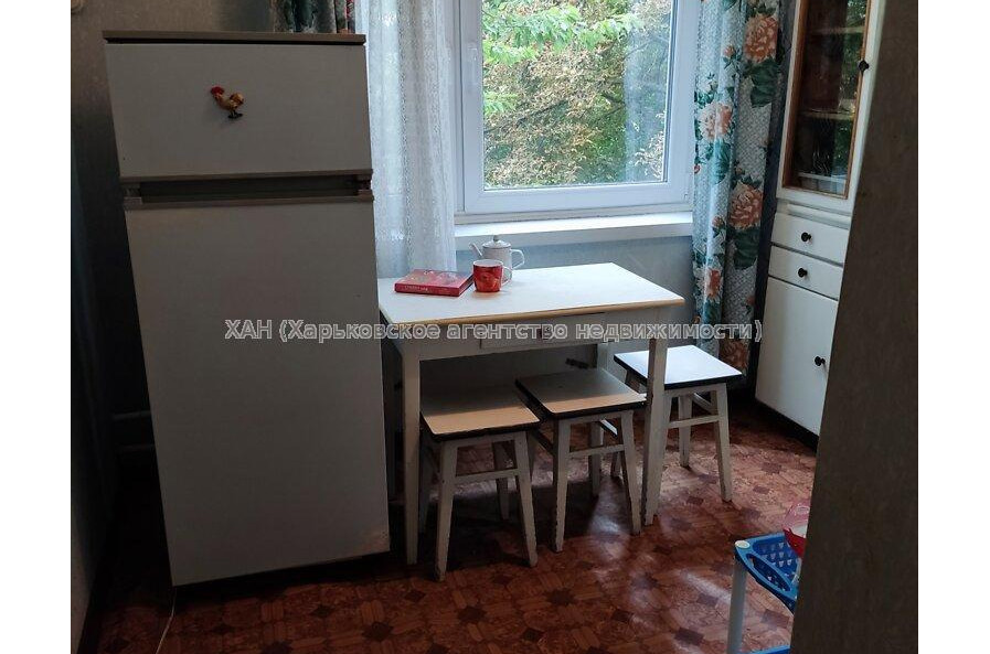 Здам квартиру, Владислава Зубенко ул. , 1 кім., 32 м², косметический ремонт 