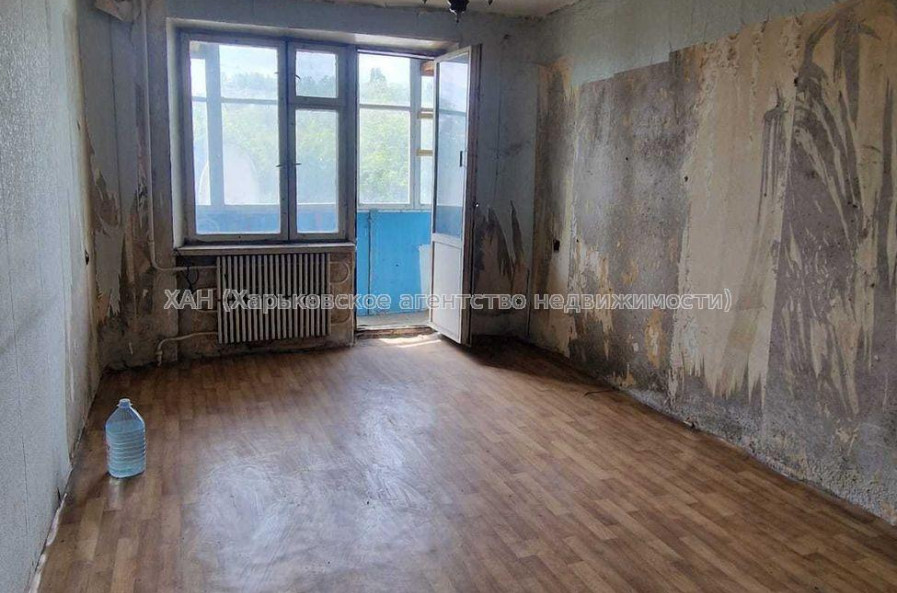 Продам квартиру, Болградская ул. , 1  ком., 40 м², без ремонта 