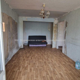 Продам квартиру, Болградская ул. , 1  ком., 40 м², без ремонта